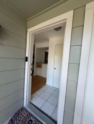 Photo #2: 76810106 Listing 