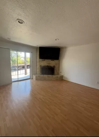 Photo #3: 76810106 Listing 