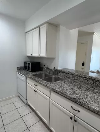 Photo #6: 76810106 Listing 