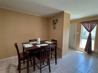 Photo #5: 77026152 Listing 