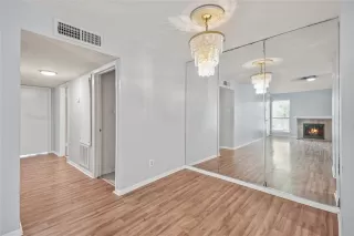 Photo #1: 77058614 Listing 