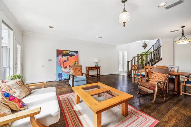 MLS: 77197324 Condo For Sale