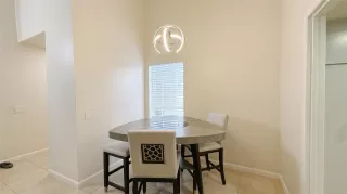 Photo #5: 77353901 Listing 