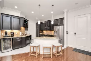 Photo #1: 7744354 Listing 