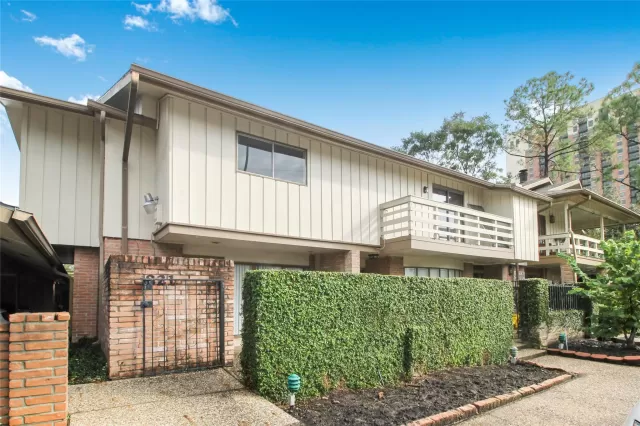 MLS: 77713546 Condo For Sale