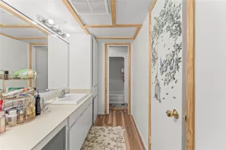 Photo #6: 77851388 Listing