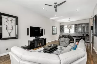 Photo #2: 77914181 Listing 