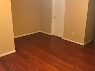 Photo #3: 78103584 Listing