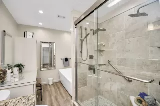 Photo #4: 78162032 Listing 