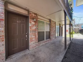 Photo #1: 78165147 Listing 