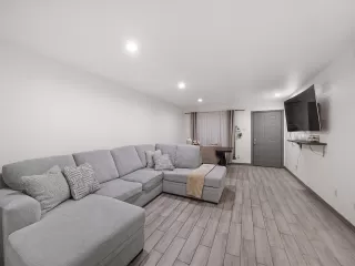 Photo #3: 78165147 Listing 