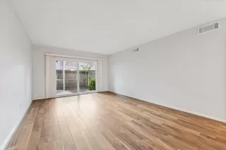 Photo #1: 78200778 Listing 