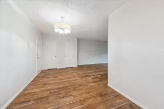 Photo #3: 78200778 Listing 