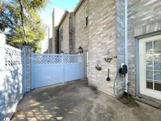 Photo #2: 7820586 Listing