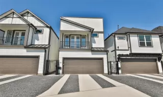 More Details about MLS # 78300502 : 119A E 43RD STREET