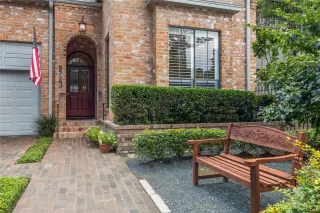 Photo #2: 78609924 Listing 