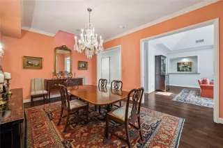 Photo #5: 78609924 Listing 