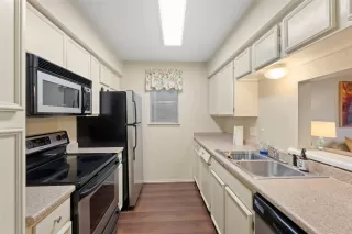 Photo #6: 78613771 Listing 