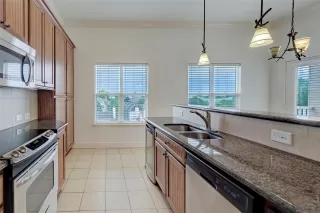 Photo #6: 78760149 Listing 