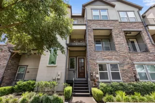 Photo #5: 78769344 Listing 