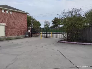 Photo #2: 79000227 Listing 