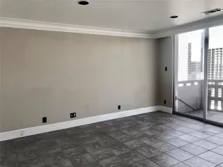 Photo #2: 79254928 Listing