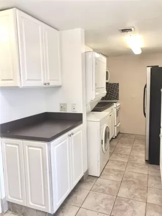 Photo #6: 79254928 Listing