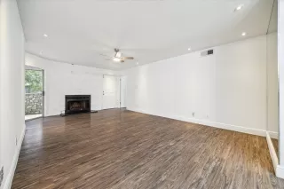 Photo #3: 79481405 Listing 