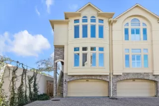 Photo #3: 79551681 Listing 