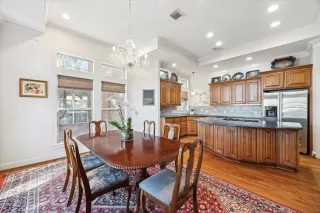 Photo #4: 79551681 Listing 