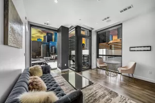 Photo #2: 79621229 Listing