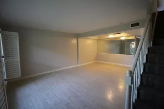 Photo #3: 79704426 Listing