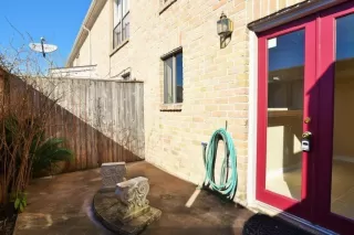 Photo #6: 7996218 Listing 