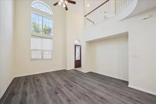 Photo #6: 79996290 Listing 