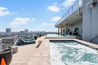 Photo #5: 8097958 Listing 