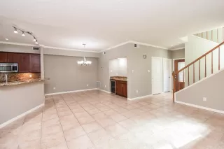 Photo #5: 81320135 Listing 