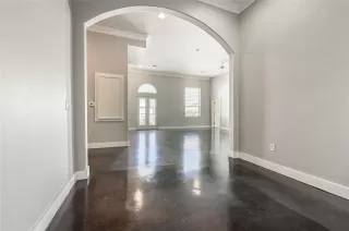 Photo #3: 8154488 Listing 