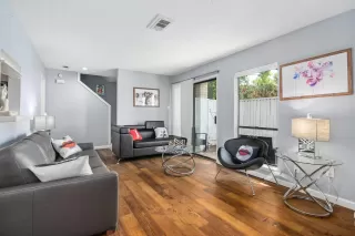 Photo #3: 81852021 Listing 