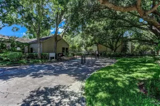 Photo #1: 81889523 Listing 