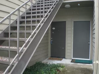 Photo #3: 81889523 Listing 