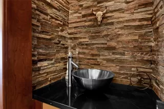 Photo #6: 82357963 Listing 