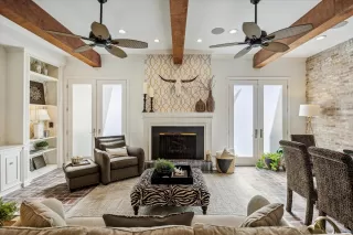 Photo #5: 82390479 Listing