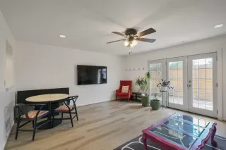 Photo #5: 82733173 Listing 