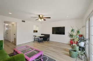 Photo #6: 82733173 Listing 