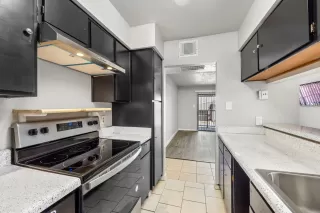 Photo #5: 83541331 Listing 