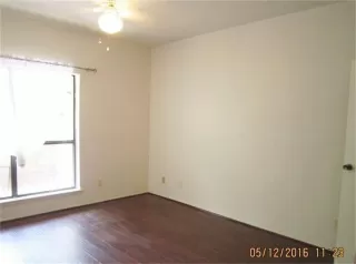 Photo #6: 8370687 Listing