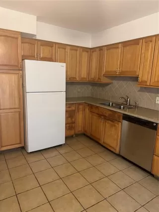 Photo #6: 84084220 Listing