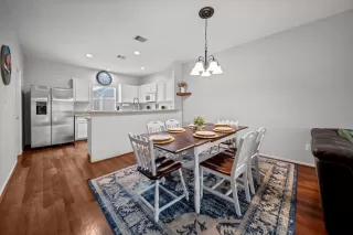 Photo #6: 84248777 Listing