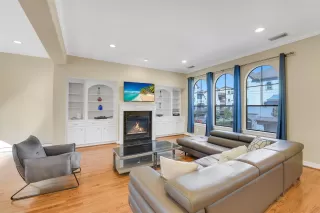 Photo #3: 84374686 Listing