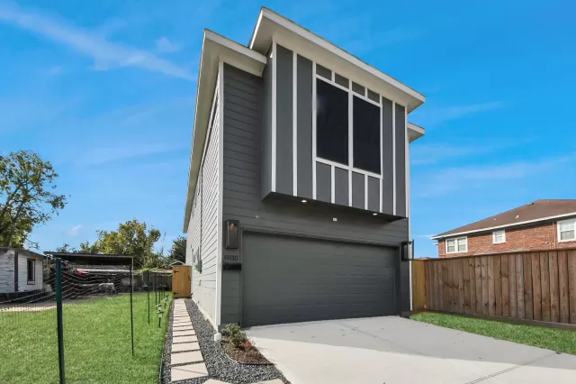 MLS: 84652502 Condo For Sale